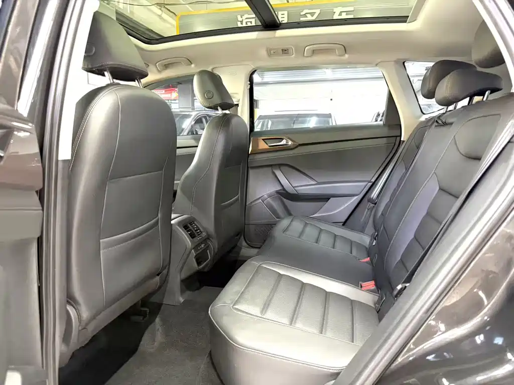 Tharu 280 TSI 2 WD Luxury