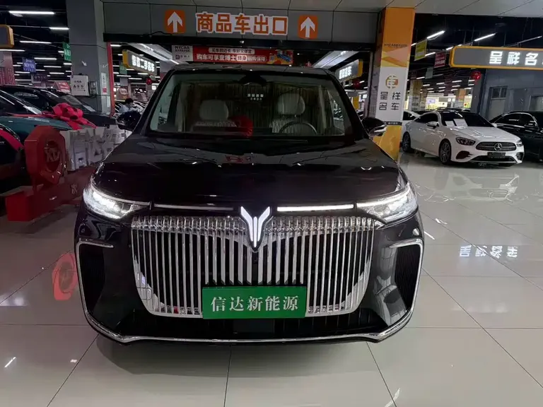 Voyah Dreamer PHEV 4 WD Flagship Kunpeng