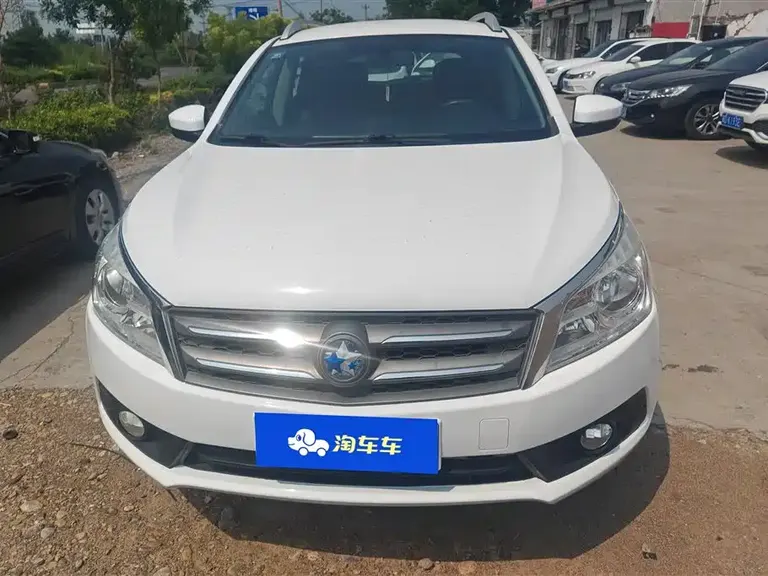 Venucia T70 1.6 L Manual Wise Travel