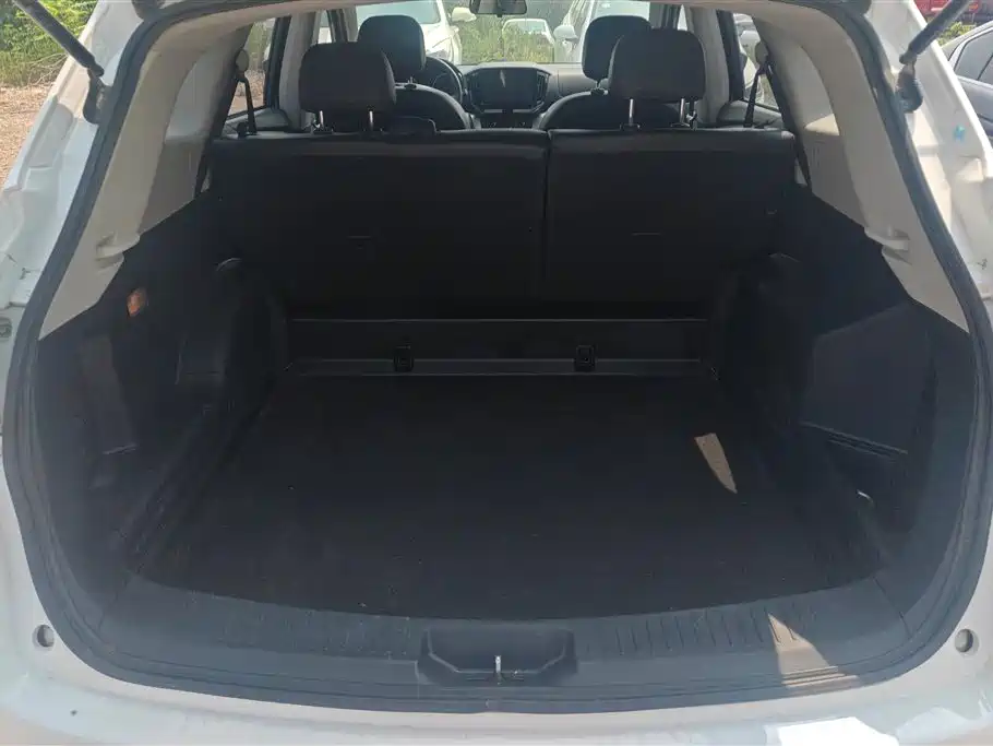 Venucia T70 1.6 L Manual Wise Travel