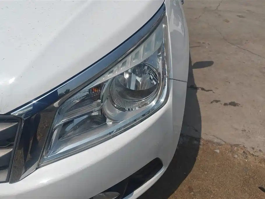Venucia T70 1.6 L Manual Wise Travel