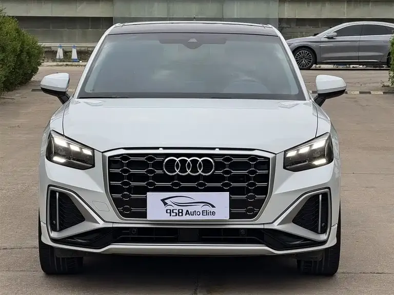 Audi Q2 L 35 TFSI Progressive Dynamic