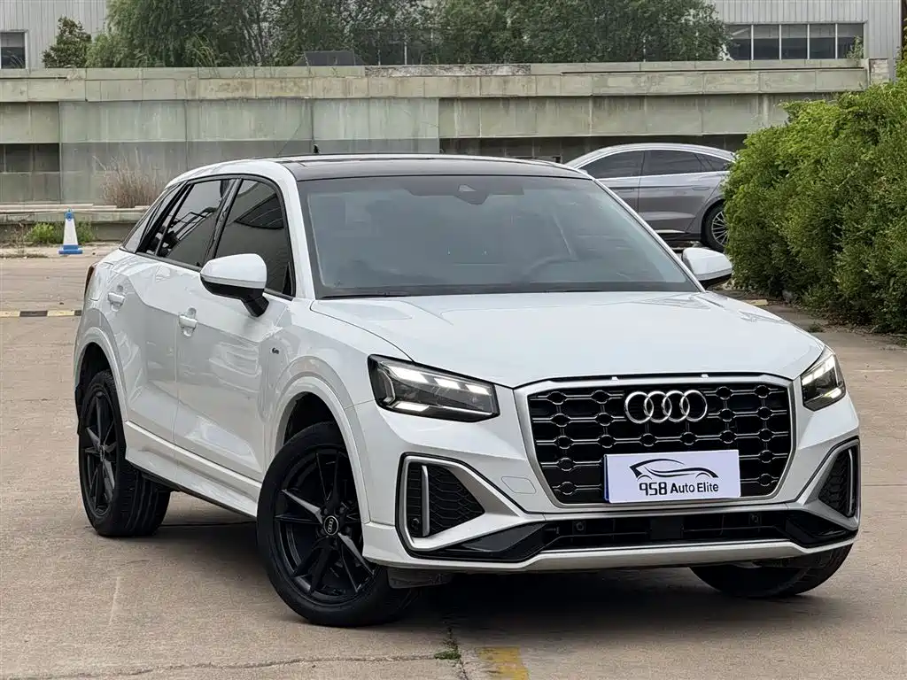 Audi Q2 L 35 TFSI Progressive Dynamic