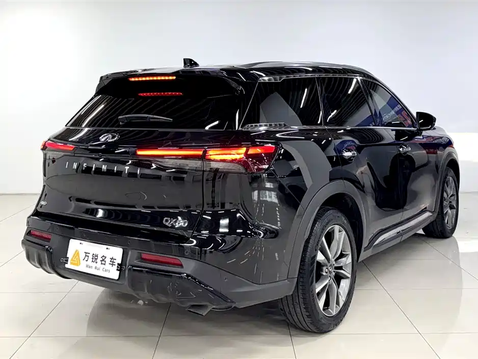 Infiniti QX60 英菲尼迪QX60 2024款 2.0 T 四驱尊享版