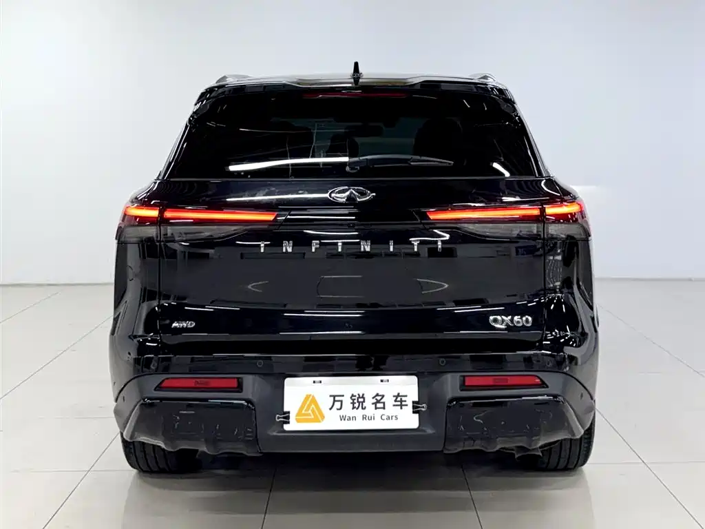 Infiniti QX60 英菲尼迪QX60 2024款 2.0 T 四驱尊享版