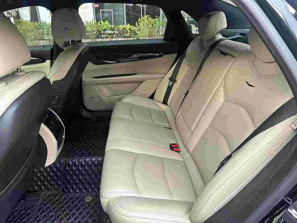 Cadillac CT6 28 T Fashion