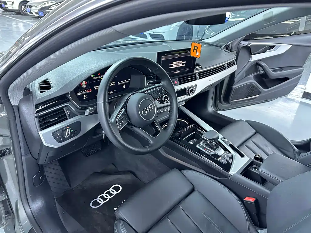 Audi A5 (Import) Sportback 40 TFSI quattro Luxury Dynamic