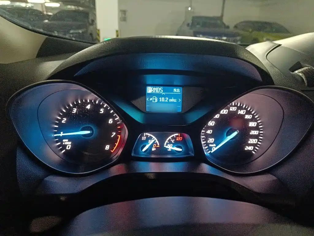 Kuga 1.6 L GTDi 2 WD Style