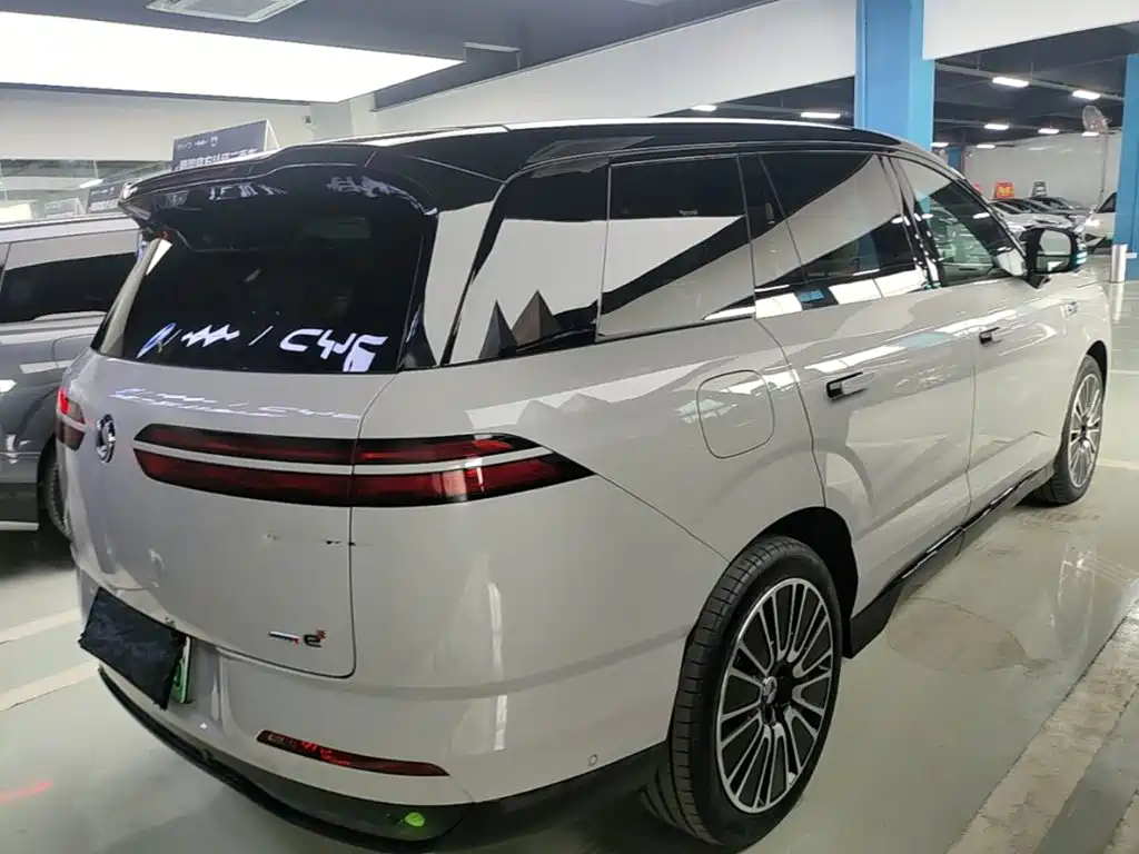 Denza N8 L Flagship
