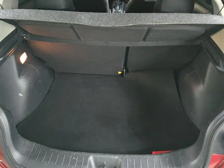 Tiida 1.6 L CVT Comfort