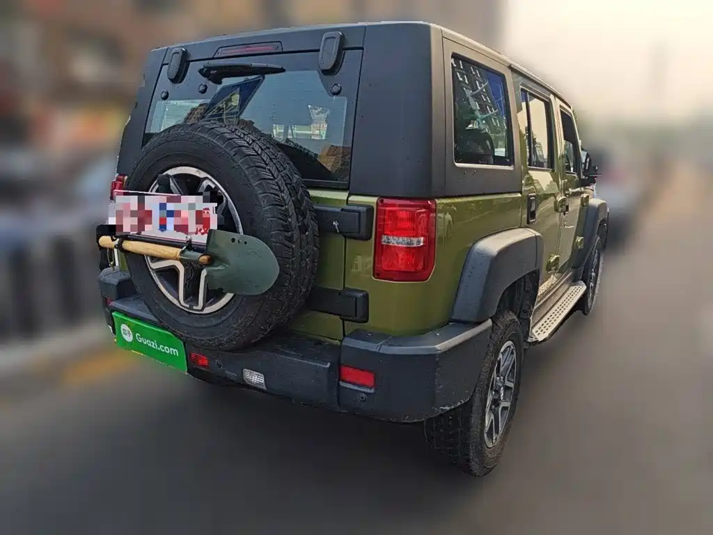 BAIC BJ40 40 L 2.3 T Auto 4 WD Premium