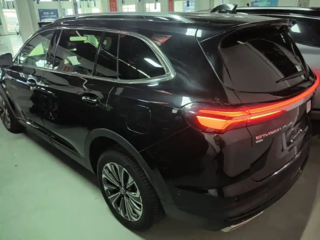 Envision Plus Envision Plus 28 T 4 WD Premium