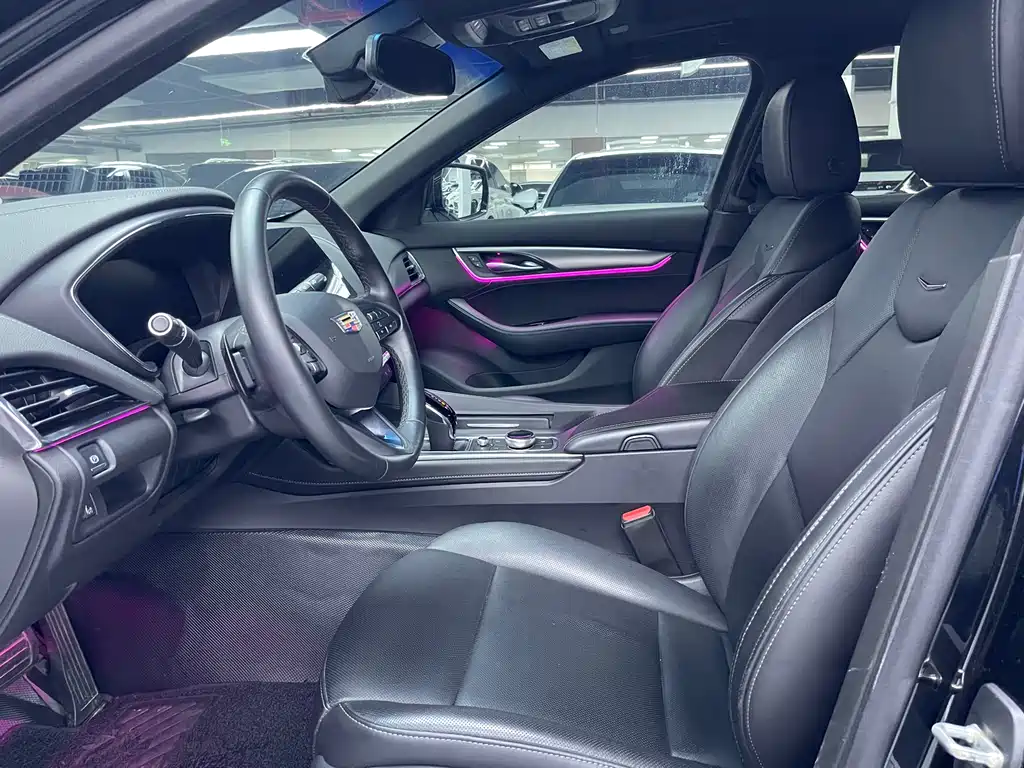 Cadillac CT5 28 T Luxury (Standard)