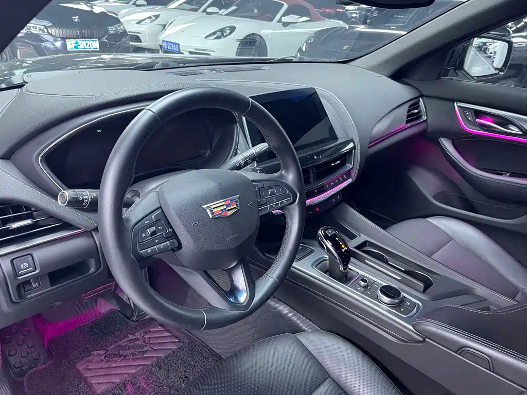 Cadillac CT5 28 T Luxury (Standard)