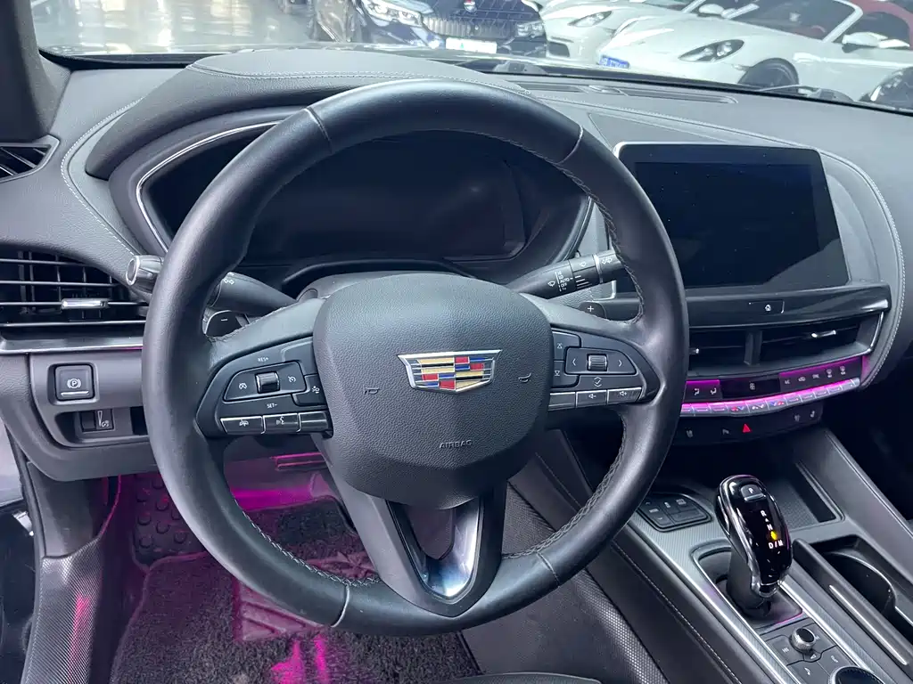 Cadillac CT5 28 T Luxury (Standard)