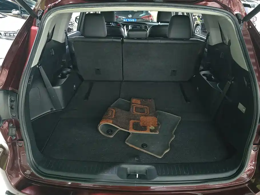 Highlander 2.0 T 4 WD Luxury Navigation 7-seat