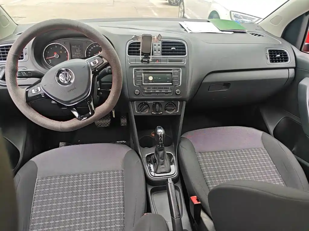 Polo 1.6 L Auto Comfort
