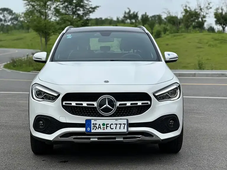 Mercedes-Benz GLA GLA 200