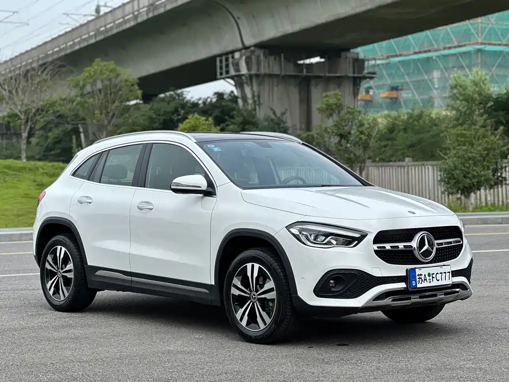 Mercedes-Benz GLA GLA 200