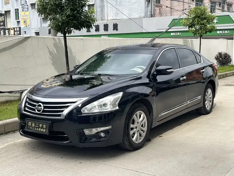 Nissan Teana 2.0 L XL Upper Champions Tech