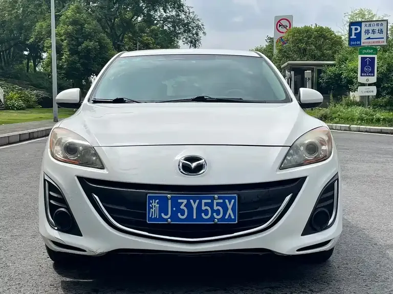 Mazda 3 Star 马自达3星骋 2015款 两厢 1.6 L 手动舒适型