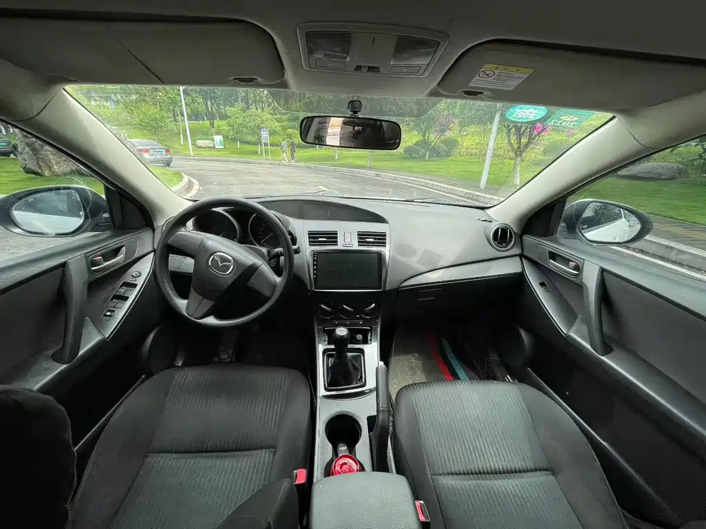 Mazda 3 Star 马自达3星骋 2015款 两厢 1.6 L 手动舒适型