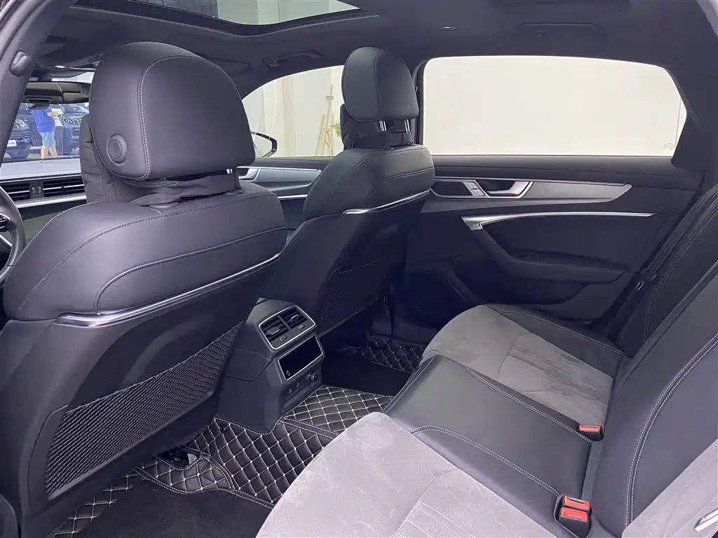 Audi A6 L 45 TFSI Select Dynamic
