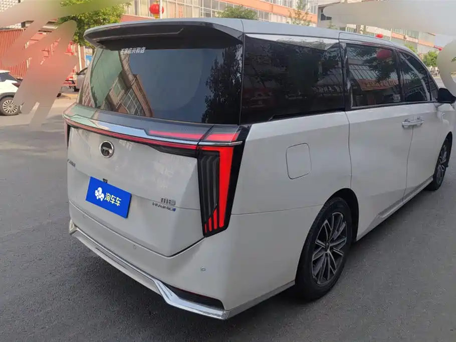 GAC Trumpchi M8 Master Series Super Hybrid