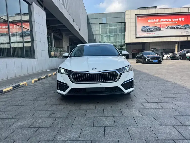 Skoda Octavia Facelift PRO TSI280 Premium