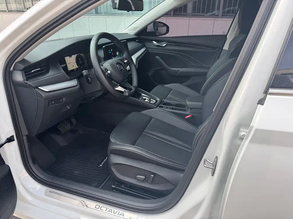 Octavia Facelift PRO TSI280 Premium