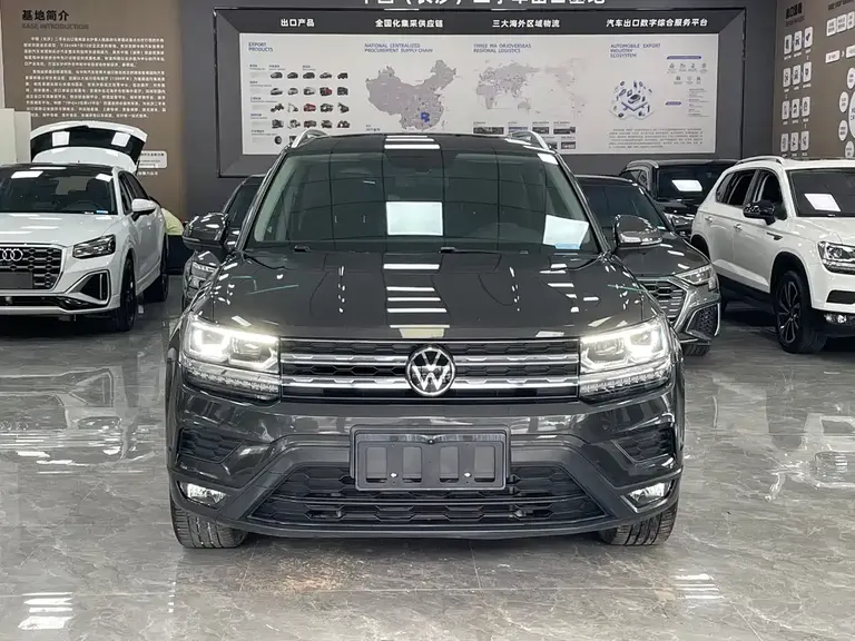 Volkswagen Tharu 280 TSI 2 WD Luxury