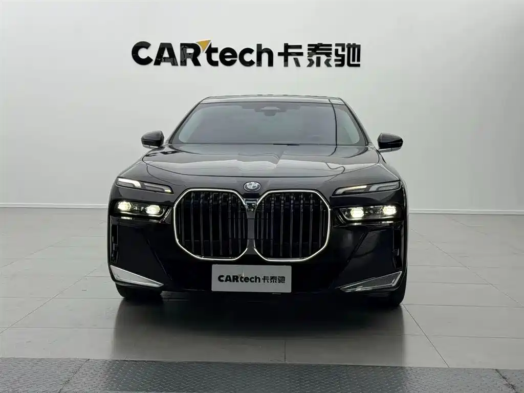 BMW 7 Series 735 Li Luxury Package