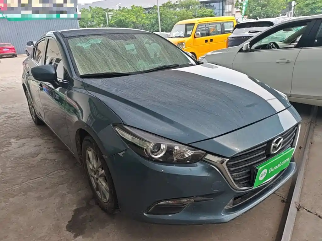 Mazda 3 Axela Sedan 1.5 L Auto Comfort CN-V