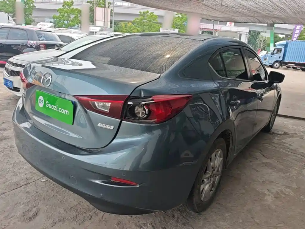 Mazda 3 Axela Sedan 1.5 L Auto Comfort CN-V
