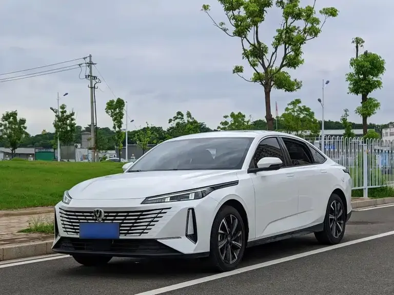 Changan Eado 1.5 T GDI Auto Distinguished