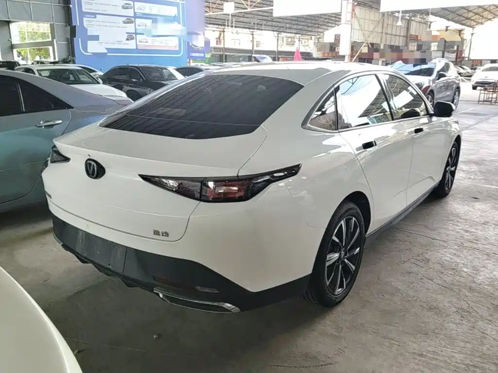 Eado 1.5 T GDI Auto Distinguished