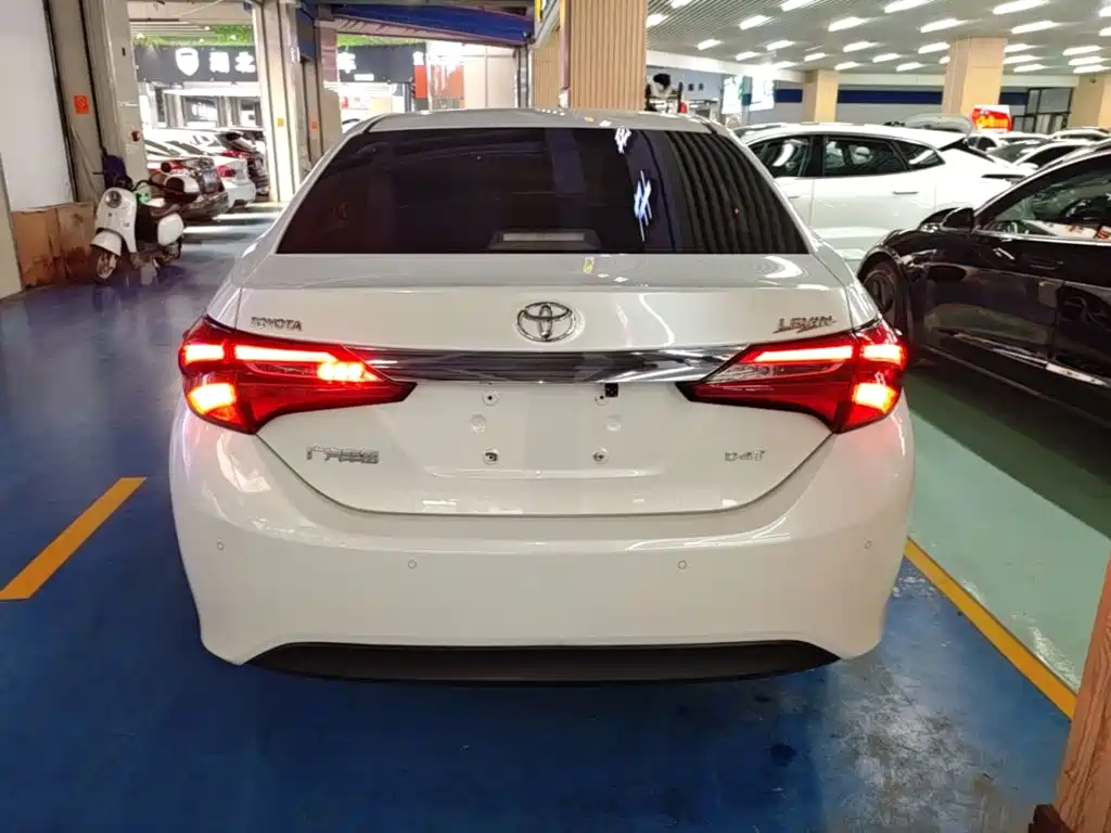 Levin Facelift 185 T CVT Elite CN-V