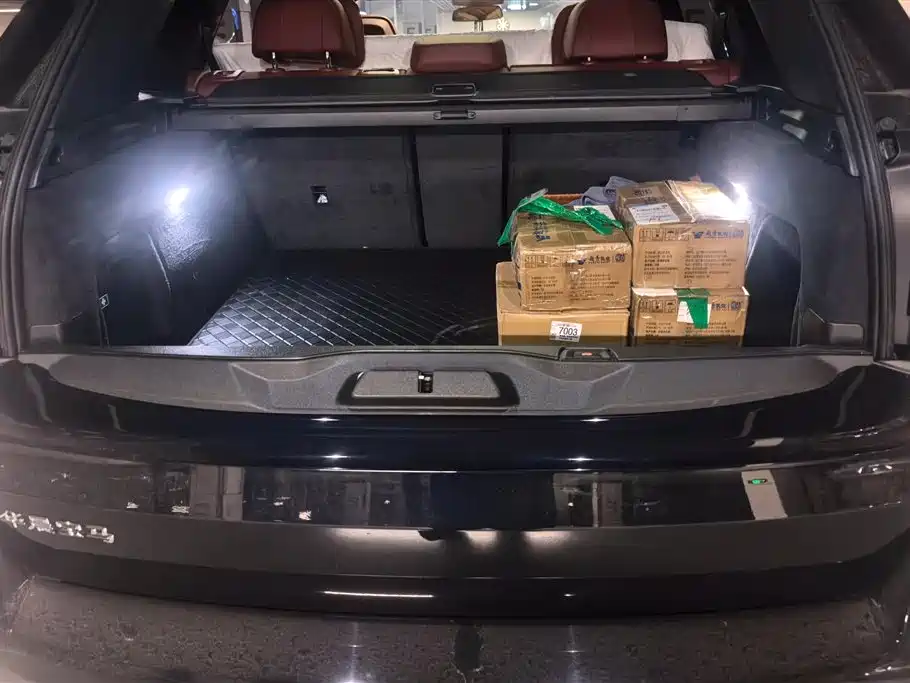 BMW X5 xDrive 40 Li M Sport Night Package