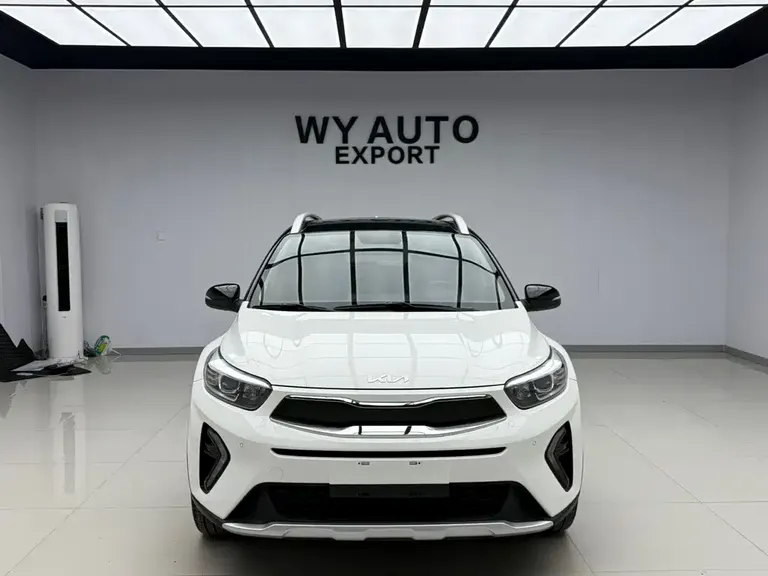 Kia Stonic 1.4 L CVT Fun Enjoyment Sunroof