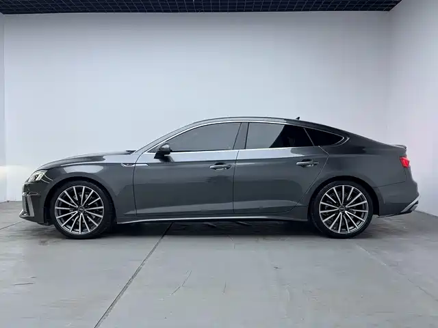 Audi A5 (Import) Sportback 40 TFSI quattro Luxury Dynamic