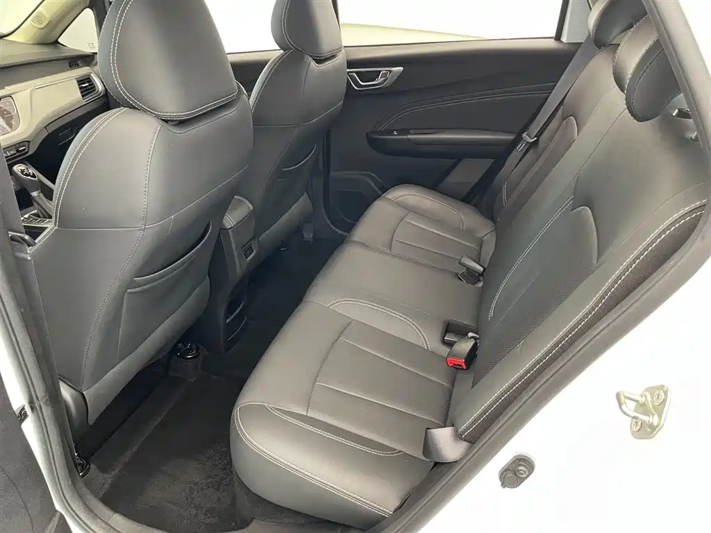 Vision X3 1.5 L CVT Distinguished