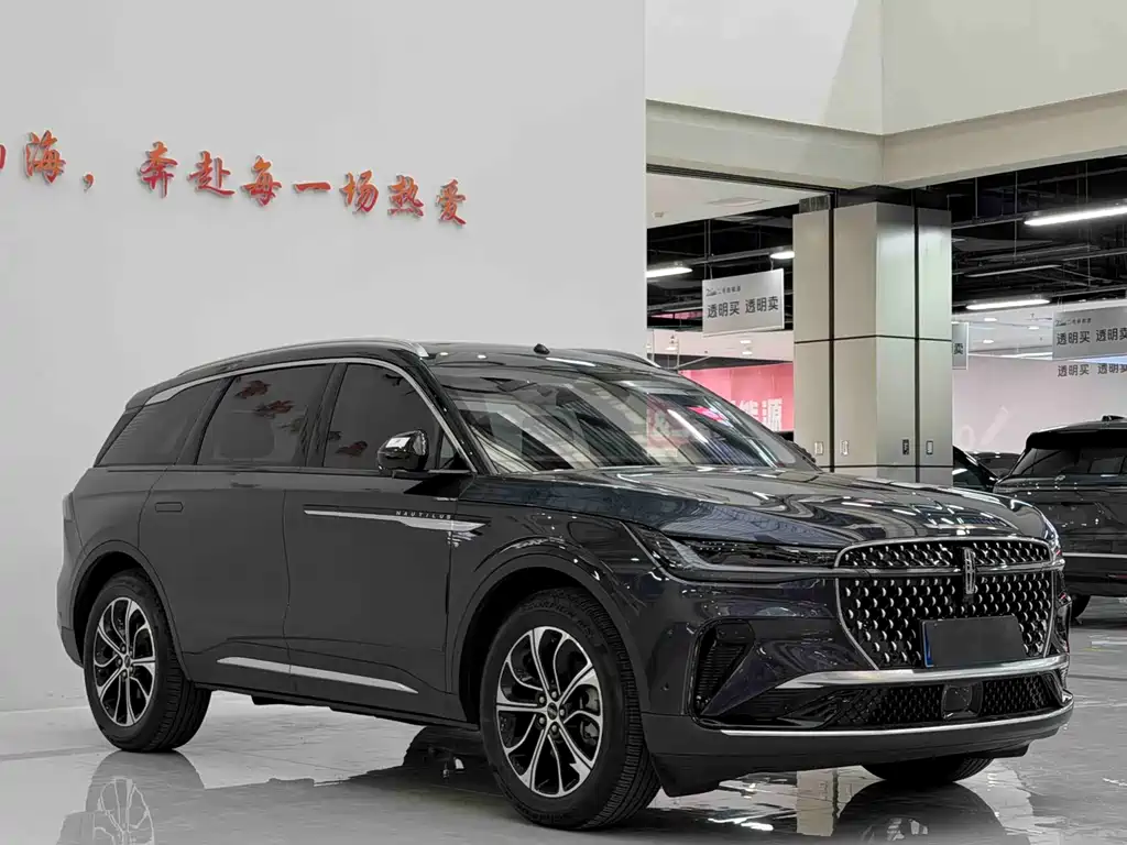 Nautilus 2.0 T 4 WD Comfort Supreme