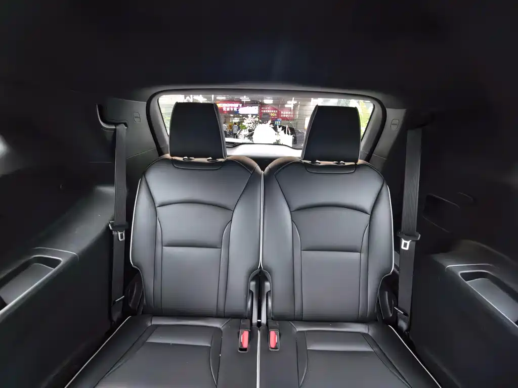 Enclave 652 T 4 WD Premium Flagship 6-seat