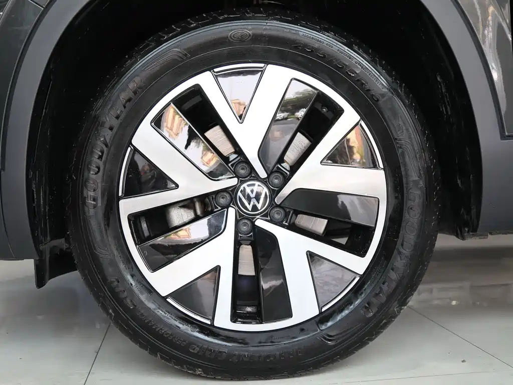Tayron 280 TSI 2 WD Luxury Plus Advanced