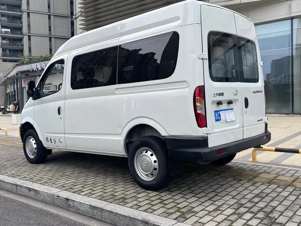 Xintu V80 新途V80 2016款 2.5 T 手动商杰国IV短轴低顶9座