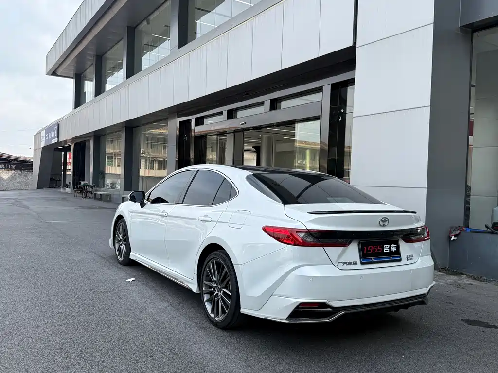 Camry Dual Engine 2.0 HXS Sport Plus