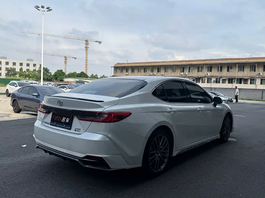 Camry Dual Engine 2.0 HXS Sport Plus