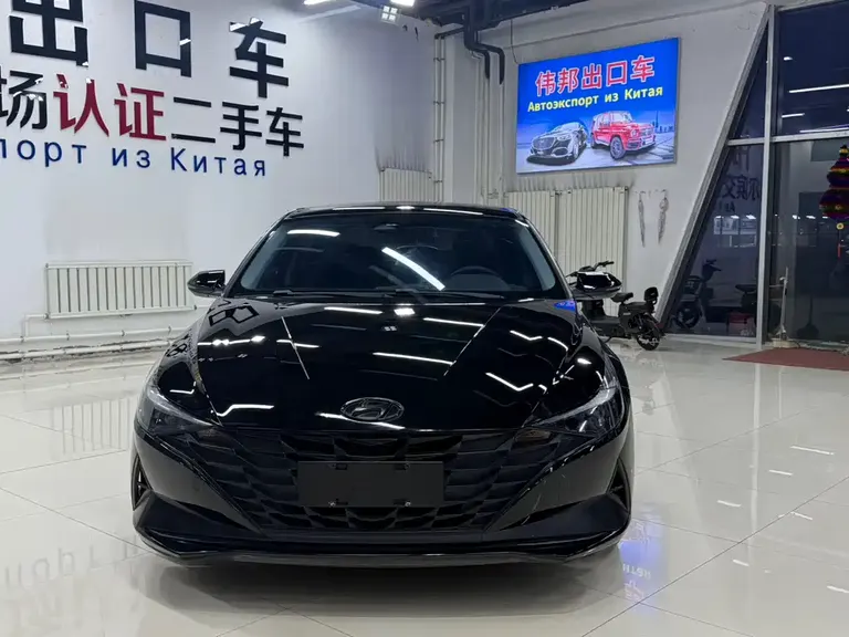 Hyundai Elantra 1.5 L CVT LUX Distinguished