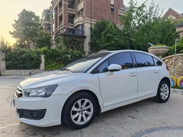 Citroën C-Quatre Hatchback 1.6 L Auto Joy Style