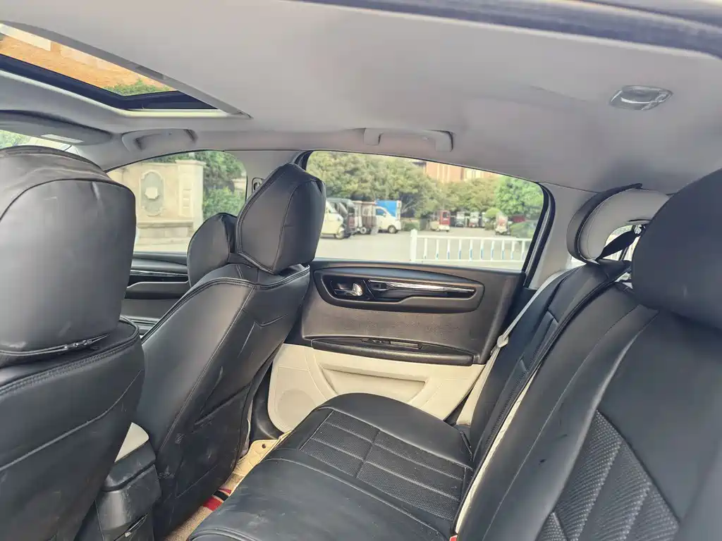 C-Quatre Hatchback 1.6 L Auto Joy Style